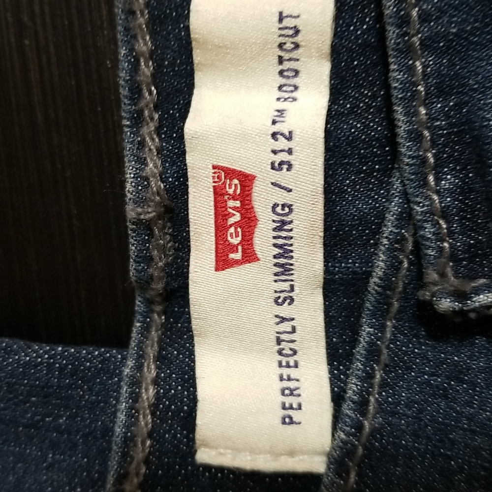 LEVIS Jeans - Picture 2 of 6